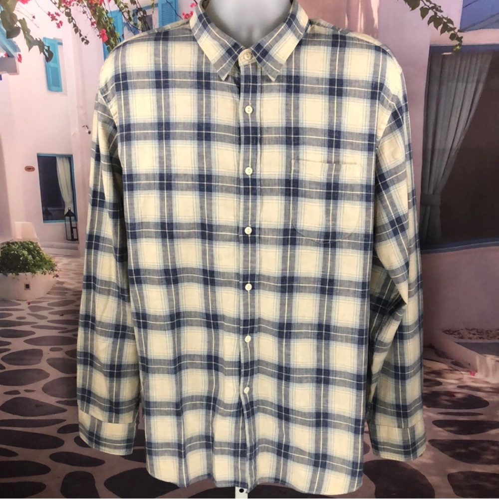 ✨J. Crew Blue Plaid Button Up Shirt